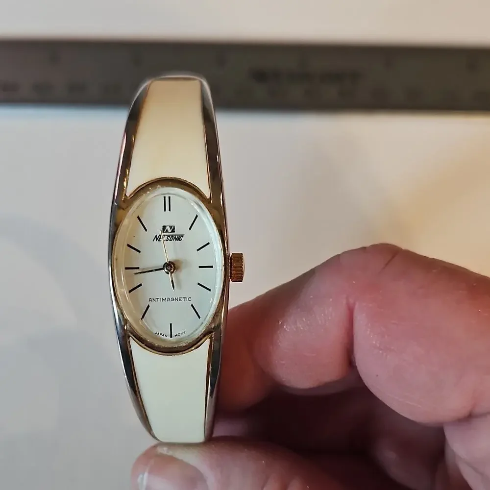 Nelsonic ivory gold